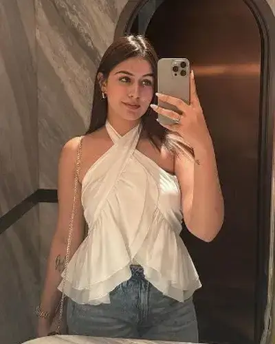 Escorts In Rhenak